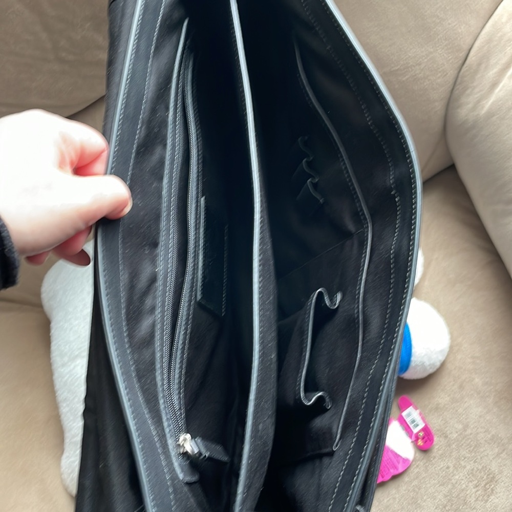 Leather briefcase with compartments - Picture 4 of 13